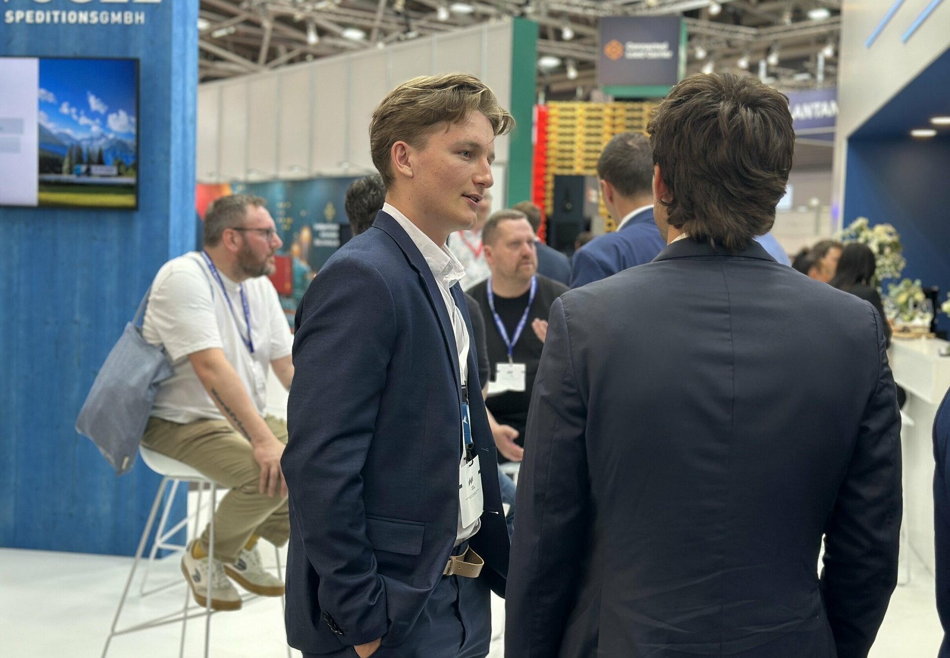 Transport Logistic Trade Fair 2025 - Impressions (two men in conversation)